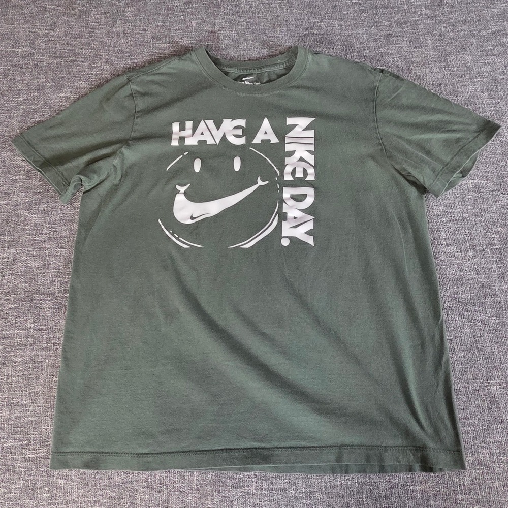 Nike Mens Have A Nike Day Smiley Face Graphic T-Shirt Green BV1997-3NT Large